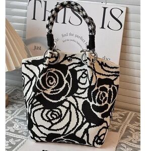 Tiktok Canvas Knit Hook Bag Black/Cream Roses Pattern Rope Handles w/ Rings